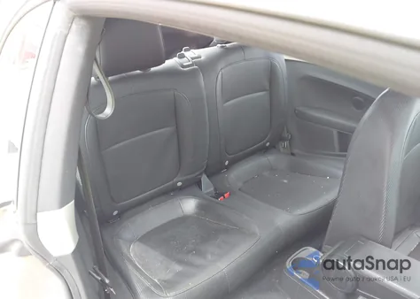 2012 Volkswagen Beetle 2.5L из США, поврежденный, VIN 3VWJX7AT9CM664345